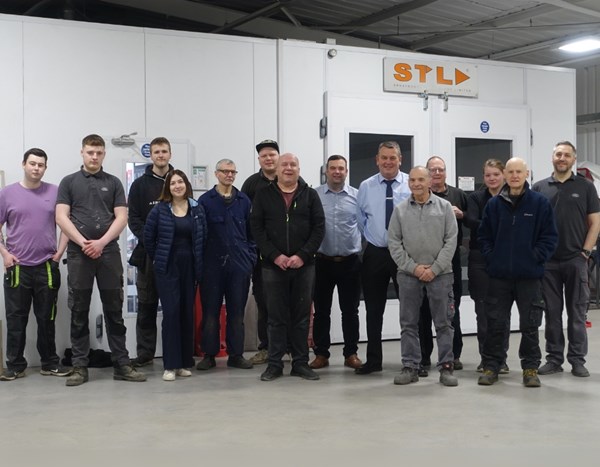 Lloyd Bodyshop Kelso; Where expertise and passion aligns.