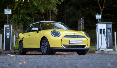 0% APR ON THE ALL-ELECTRIC MINI COOPER