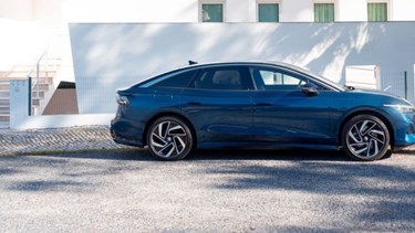 Volkswagen ID.7 side