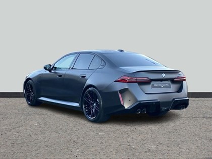 BMW M5 4dr DCT