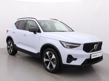2025 (75) VOLVO XC40 2.0 B3P Plus Dark 5dr Auto *VAT QUALIFYING*