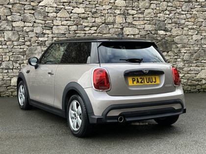 2021 (21) MINI HATCHBACK 1.5 Cooper Classic 3dr Auto