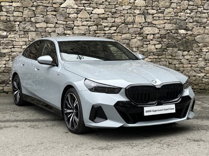 2025 (75) BMW 5 SERIES 520i M Sport Pro Saloon