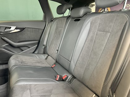 2019 (19) AUDI A4 40 TFSI Black Edition 5dr S Tronic