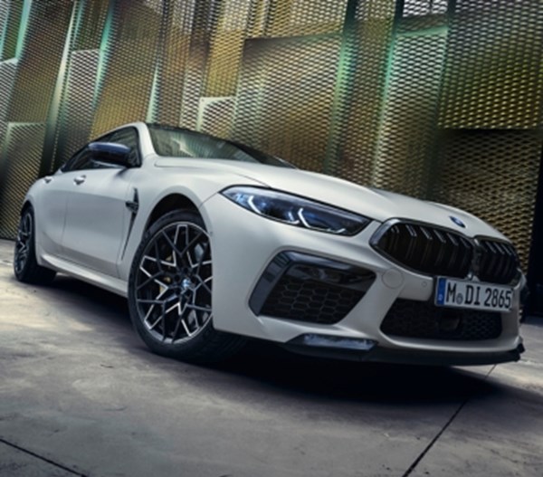 BMW M8 Competition 