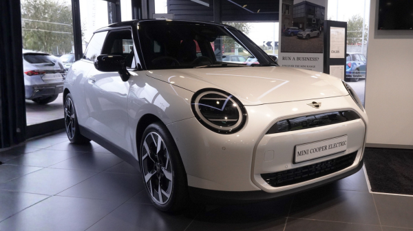 MINI Cooper E Exclusive