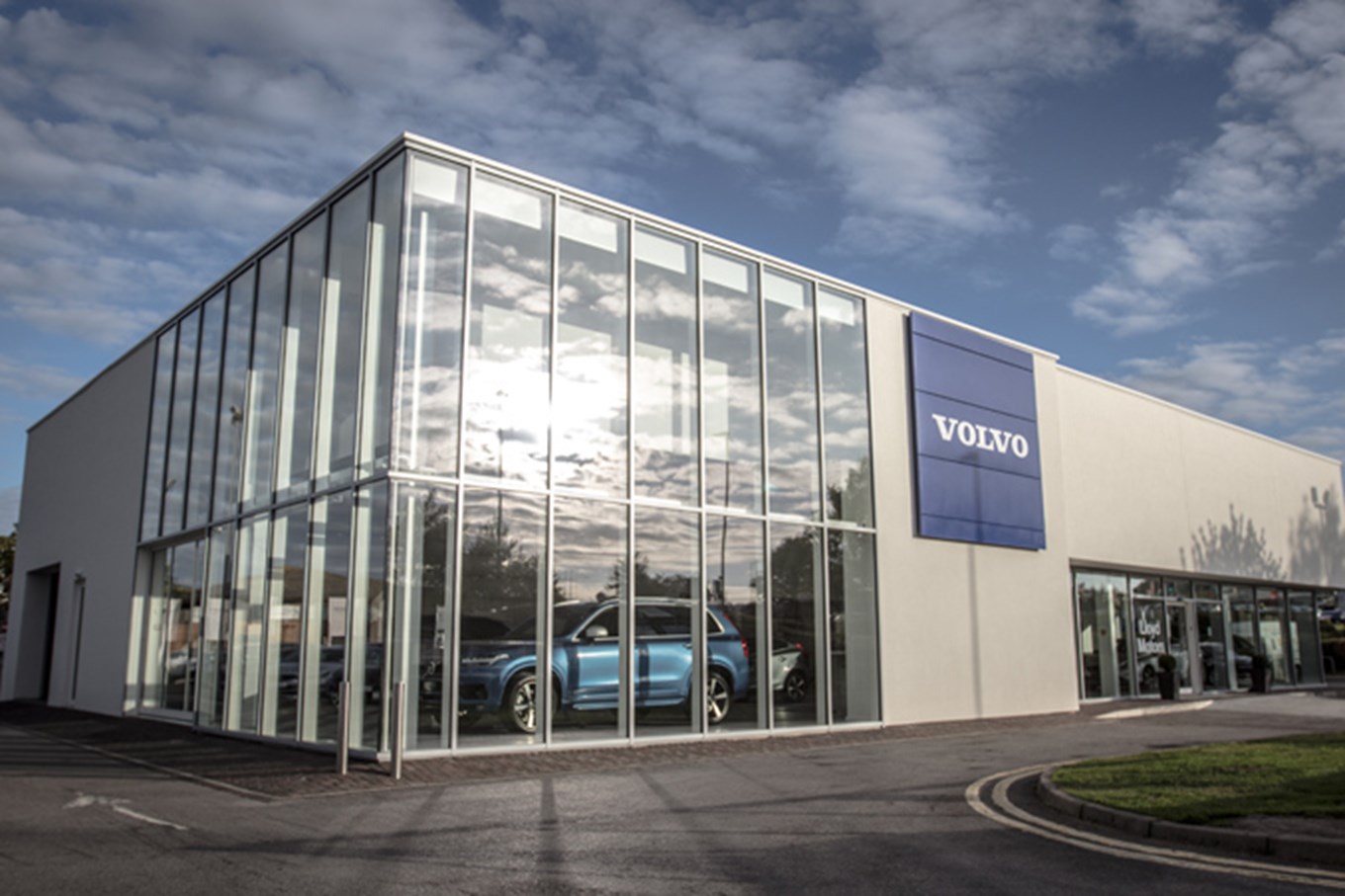 Volvo Lease Deals & Contract Hire | Business Car Leasing | Lloyd Volvo