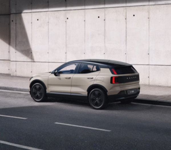 Volvo EX30 Cross Country