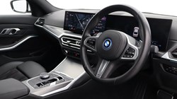 2022 (72) BMW 3 SERIES 330e M Sport 4dr Step Auto 5008384