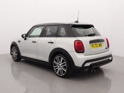 2022 (72) MINI HATCHBACK 1.5 Cooper Exclusive 5dr Auto