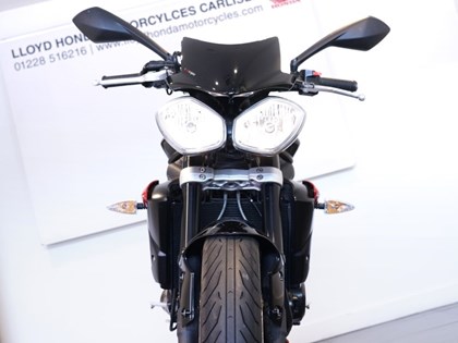 2016 (16) Triumph Street Triple RX