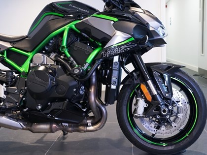 2020 (70) Kawasaki Z H2