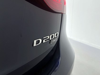 2022 (72) JAGUAR XF 2.0 D200 R-Dynamic S 4dr Auto AWD