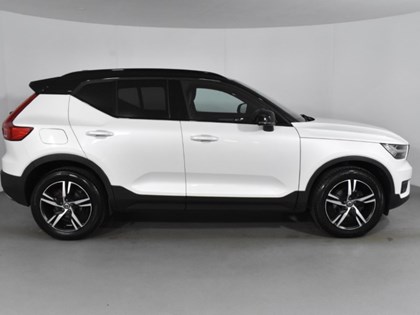 2020 (20) VOLVO XC40 1.5 T3 [163] R DESIGN 5dr