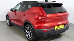 2020 (20) VOLVO XC40 2.0 T5 R DESIGN 5dr AWD Geartronic 3221149