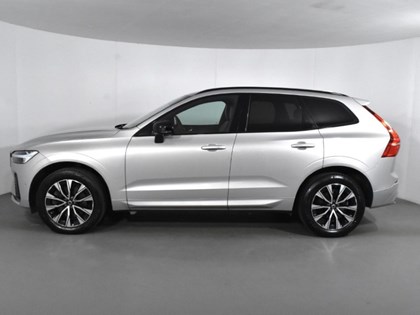 2022 (72) VOLVO XC60 2.0 B4P Plus Dark 5dr Geartronic