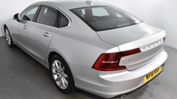 2018 (18) VOLVO S90 2.0 D4 Momentum Pro 4dr Geartronic 3286448