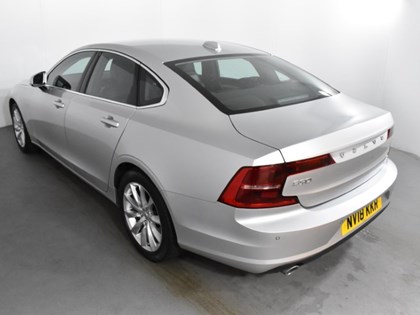 2018 (18) VOLVO S90 2.0 D4 Momentum Pro 4dr Geartronic