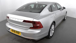 2018 (18) VOLVO S90 2.0 D4 Momentum Pro 4dr Geartronic 3286450