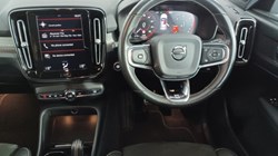 2018 (68) VOLVO XC40 2.0 D3 R DESIGN 5dr Geartronic 3307964