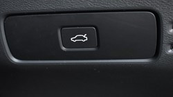 2025 (74) VOLVO XC40 2.0 B3P Plus Dark 5dr Auto 4920203