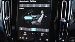 2025 (74) VOLVO XC40 2.0 B3P Plus Dark 5dr Auto 4920211