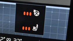 2025 (74) VOLVO XC40 2.0 B3P Plus Dark 5dr Auto 4920209