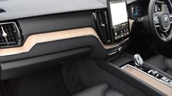 2025 (25) VOLVO XC60 2.0 B5P Ultra Dark 5dr AWD Geartronic 5041408