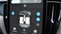 2025 (25) VOLVO XC60 2.0 B5P Ultra Dark 5dr AWD Geartronic 5041383