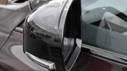 2025 (25) VOLVO XC60 2.0 B5P Ultra Dark 5dr AWD Geartronic 5041420