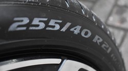 2025 (25) VOLVO XC60 2.0 B5P Ultra Dark 5dr AWD Geartronic 5041423