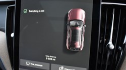 2025 (25) VOLVO XC60 2.0 B5P Ultra Dark 5dr AWD Geartronic 5041382