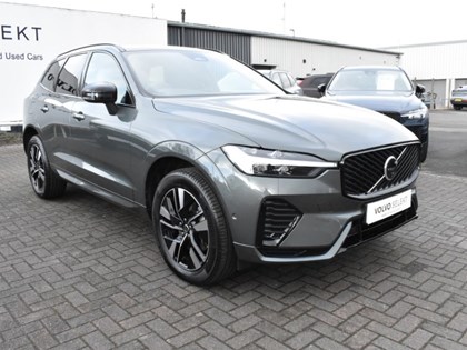 2025 (75) VOLVO XC60 2.0 B5P Plus Dark 5dr AWD Geartronic