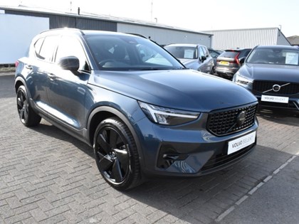 2025 (75) VOLVO XC40 2.0 B3P Plus Black Edition 5dr Auto