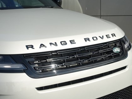  LAND ROVER RANGE ROVER EVOQUE 2.0 D200 Dynamic HSE 5dr Auto