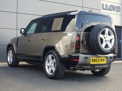 2023 (23) LAND ROVER DEFENDER 3.0 D250 X-Dynamic SE 110 5dr Auto [7 Seat]