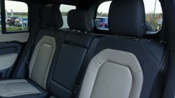 2023 (72) LAND ROVER DEFENDER 3.0 D250 X-Dynamic SE 110 5dr Auto 5062495