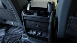 2023 (72) LAND ROVER DEFENDER 3.0 D250 X-Dynamic SE 110 5dr Auto 5062458