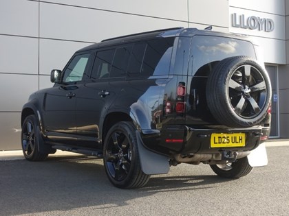 2025 (25) LAND ROVER DEFENDER 3.0 D350 X-Dynamic HSE 110 5dr Auto