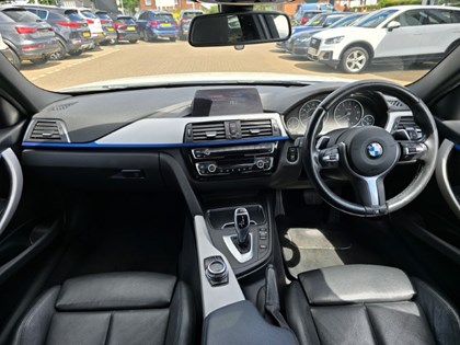 2018 (18) BMW 3 SERIES 320d xDrive M Sport 5dr Step Auto