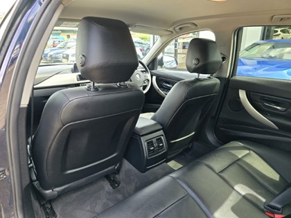 2015 (65) BMW 3 SERIES 320d EfficientDynamics Plus 4dr