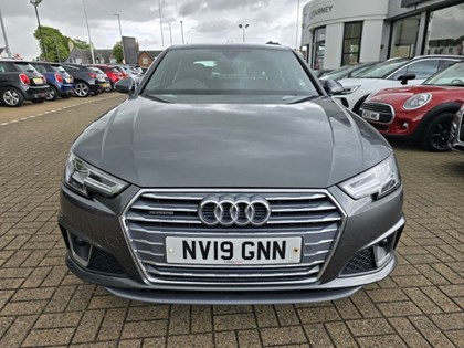 2019 (19) AUDI A4 40 TDI Quattro S Line 4dr S Tronic