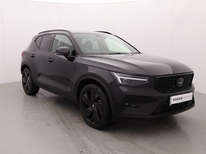 2025 (25) VOLVO XC40 2.0 B4P Ultra Black Edition 5dr Auto