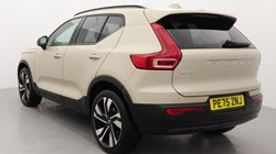2025 (75) VOLVO XC40 2.0 B3P Ultra Dark 5dr Auto 4953770