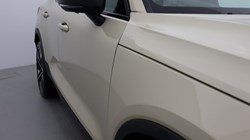2025 (75) VOLVO XC40 2.0 B3P Ultra Dark 5dr Auto 4953760