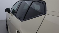 2025 (75) VOLVO XC40 2.0 B3P Ultra Dark 5dr Auto 4953764