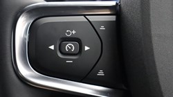 2025 (75) VOLVO XC40 2.0 B3P Plus Dark 5dr Auto*VAT QUALIFYING* 4670028