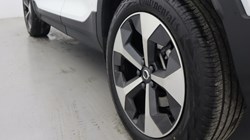 2025 (75) VOLVO XC40 2.0 B3P Plus Dark 5dr Auto*VAT QUALIFYING* 4670053