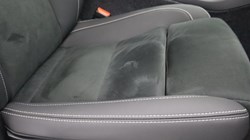 2025 (75) VOLVO XC40 2.0 B3P Plus Dark 5dr Auto*VAT QUALIFYING* 4670016