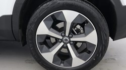 2025 (75) VOLVO XC40 2.0 B3P Plus Dark 5dr Auto*VAT QUALIFYING* 4670052